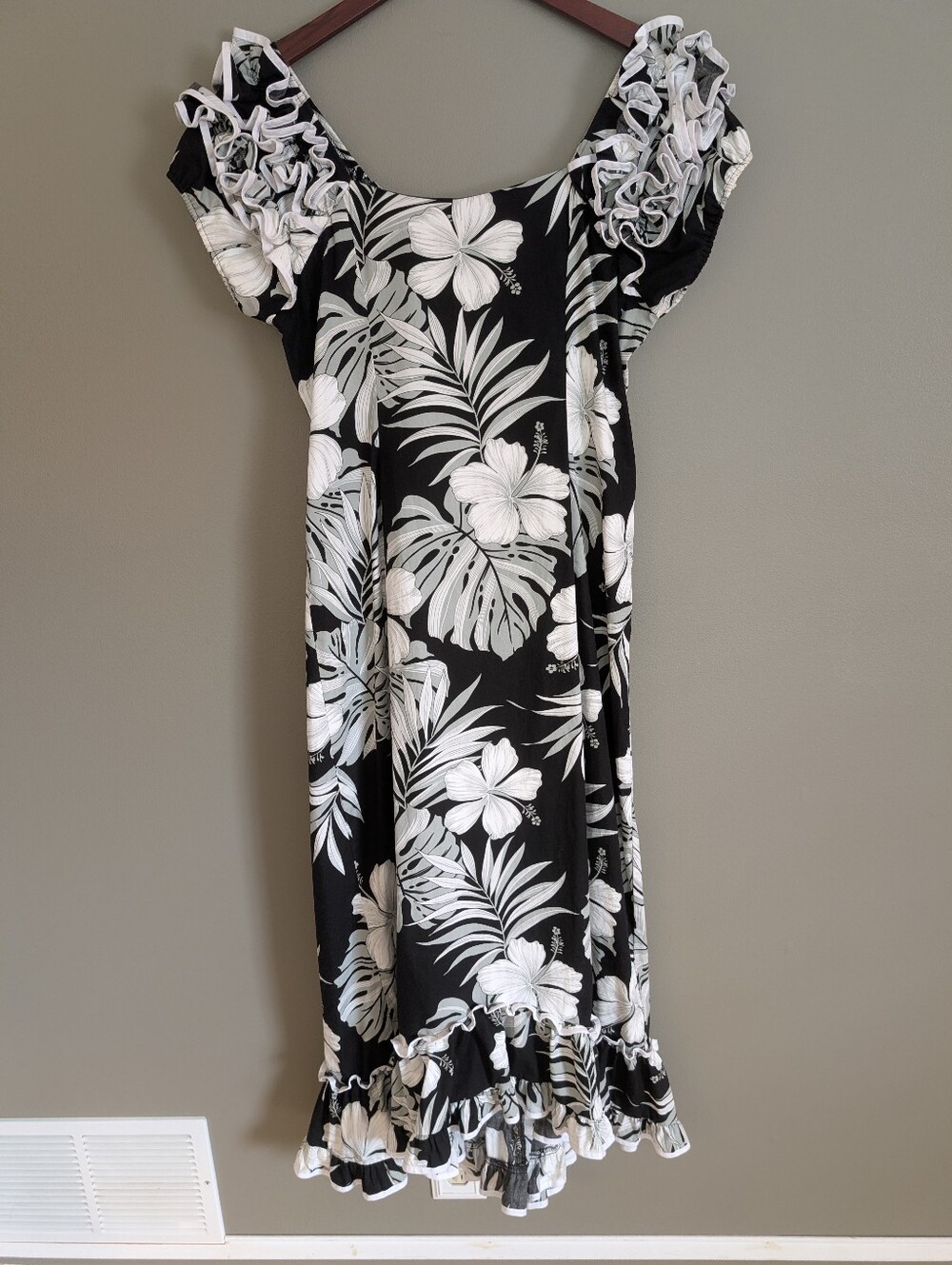 Vintage Pacific Legend Hawaiian Mumu Dress Size Large
